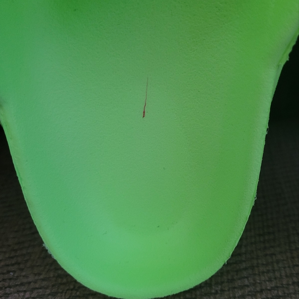 NEON GREEN SLIDE SANDALS - Picture 4 of 4